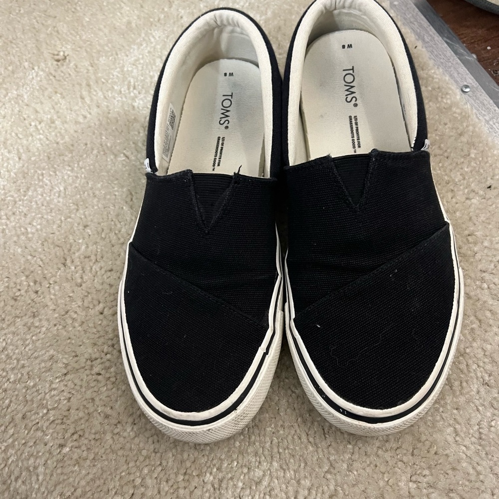 TOMS Women's Black Canvas Flats Well Worn